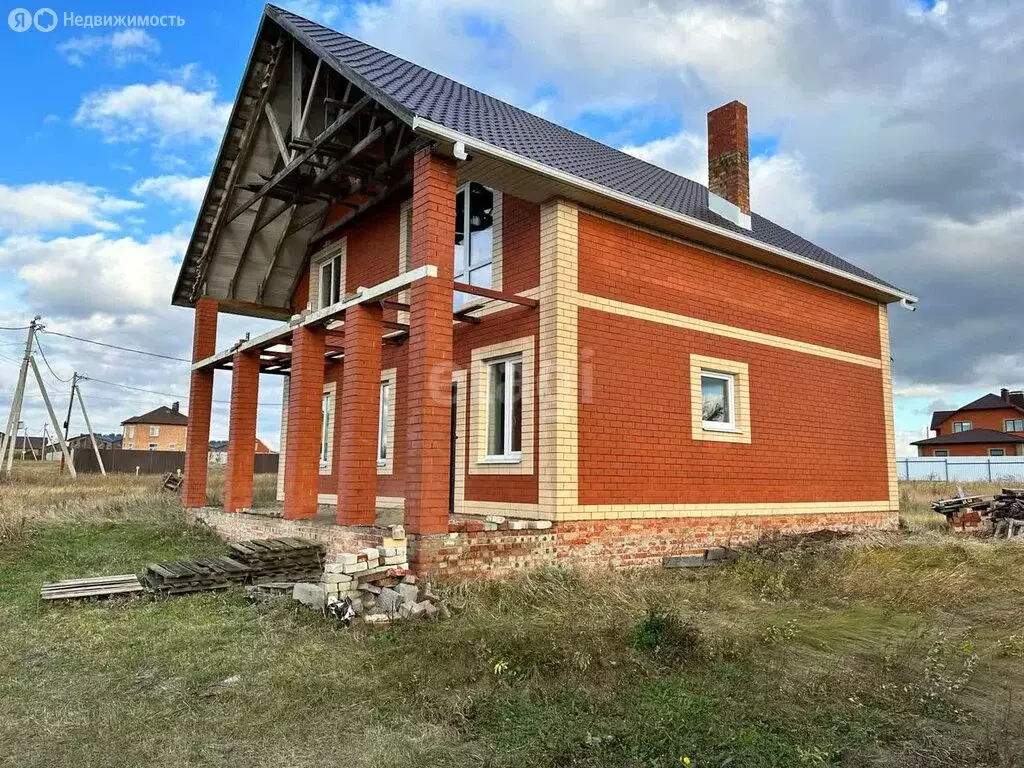 Дом в село Стрелецкое, Сказочная улица (150 м) - Фото 1