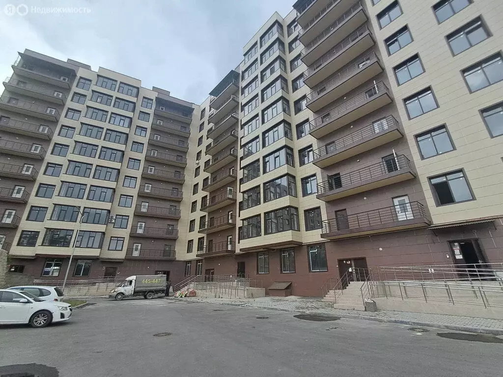 Квартира-студия: Владикавказ, улица Тогоева, 22 (245 м) - Фото 0