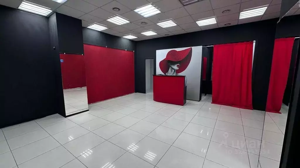 Торговая площадь в Красноярский край, Красноярск ул. Молокова, 56 (45 ... - Фото 2