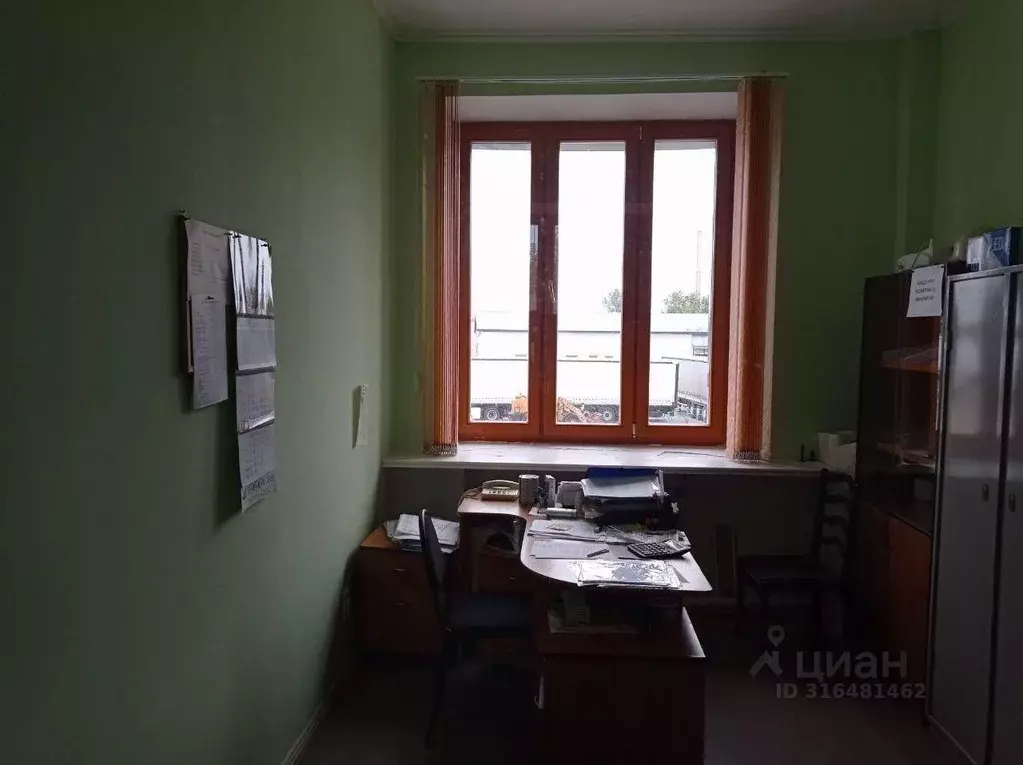 Офис в Самарская область, Кинель Первомайская пл., 6кв1 (50 м) - Фото 2