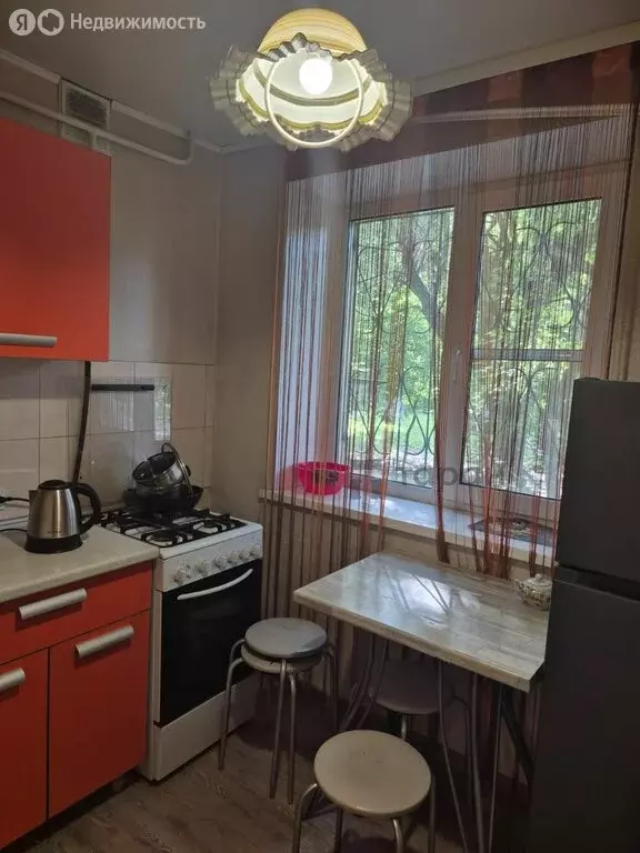 2-комнатная квартира: Челябинск, улица Сулимова, 94 (42 м) - Фото 1