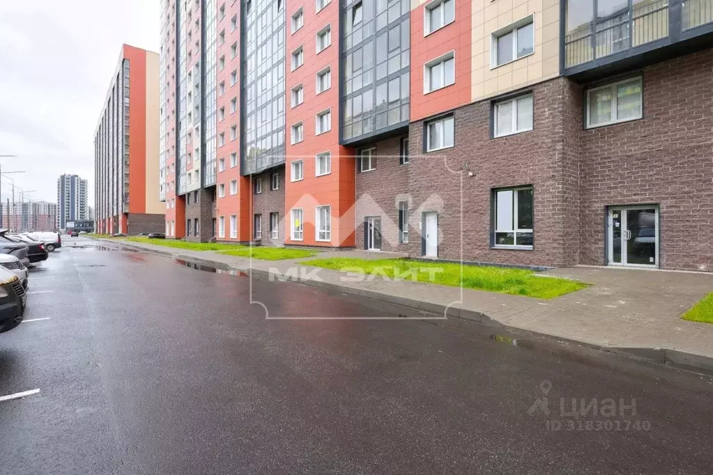 Помещение свободного назначения в Ленинградская область, Мурино ... - Фото 1