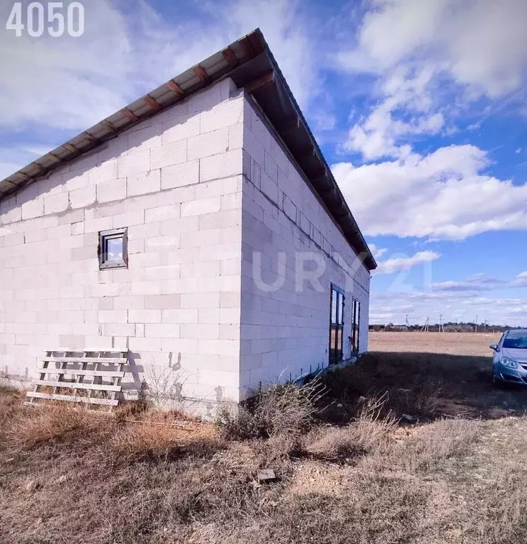 Дом в Крым, Сакский район, Суворовское с/пос, с. Каменоломня ул. ... - Фото 2
