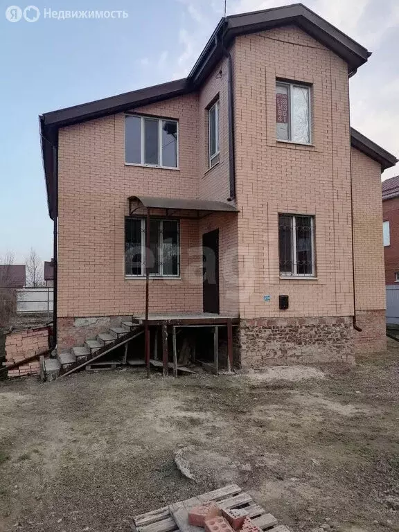 Дом в посёлок Янтарный, Абрикосовая улица (253.5 м) - Фото 0