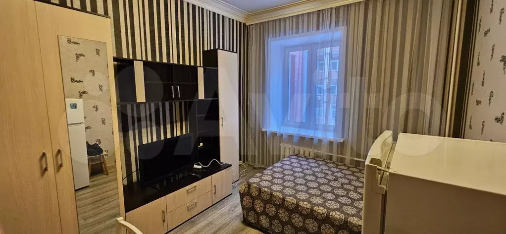 Комната 13 м в 3-к., 3/7 эт. - Фото 0