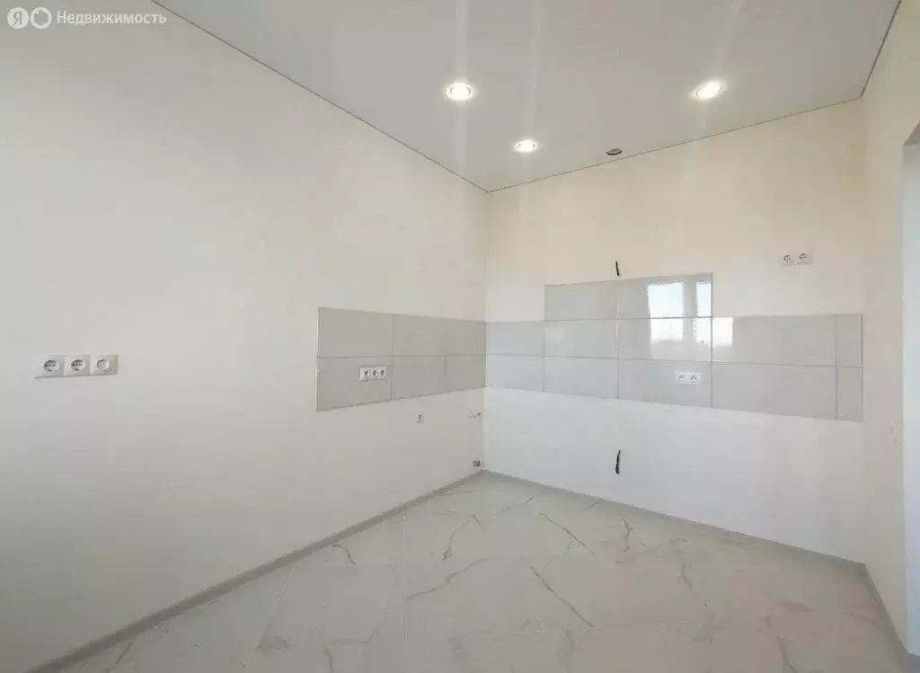 Квартира-студия: Новая Адыгея, Бжегокайская улица, 90/3к2 (31 м) - Фото 1