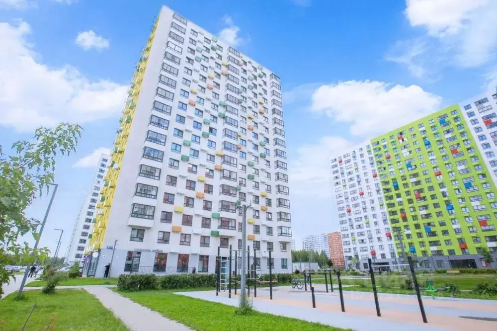 3-к кв. Ярославская область, Ярославль ул. Лескова, 36 (92.8 м) - Фото 0