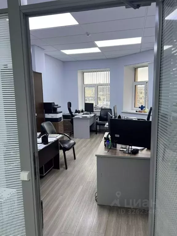 Офис в Москва Средний Овчинниковский пер., 12 (325 м) - Фото 2
