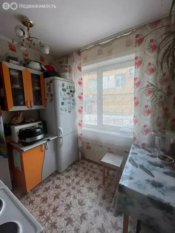 3-комнатная квартира: Иркутский муниципальный округ, рабочий посёлок ... - Фото 1