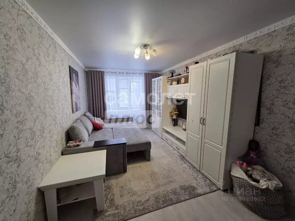 4-к кв. Курская область, Курчатов Молодежная ул., 8 (80.3 м) - Фото 1