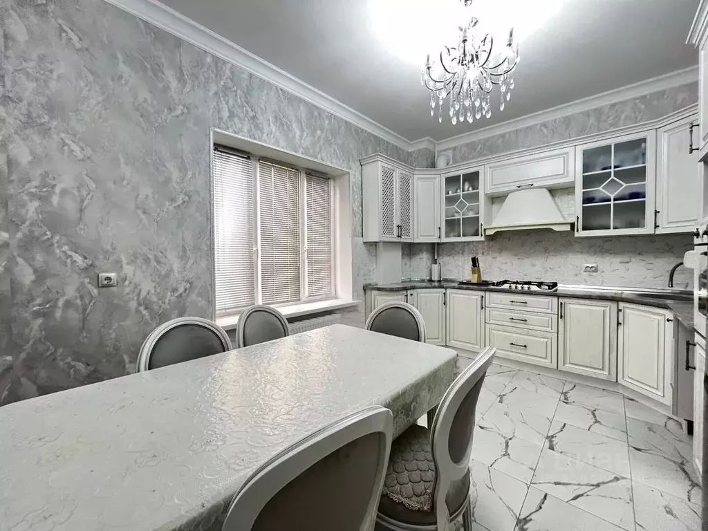 2-к кв. Кабардино-Балкария, Нальчик ул. Братьев Беровых (59.6 м) - Фото 1