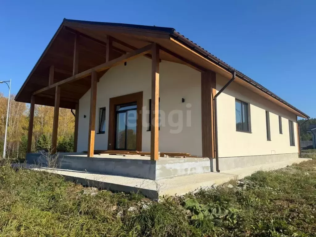 Дом в Свердловская область, Белоярский муниципальный округ, пос. ... - Фото 1