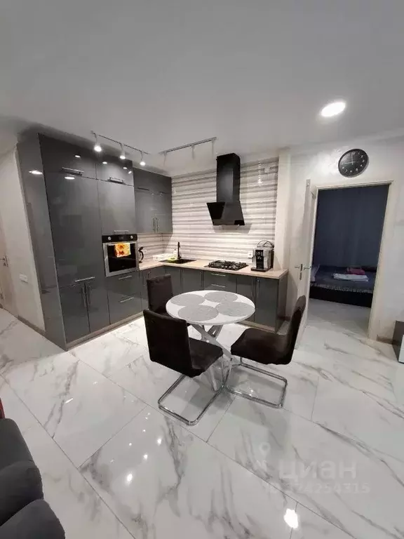 2-к кв. Калининградская область, Светлогорск Ольховая ул., 19к4 (50.0 ... - Фото 1