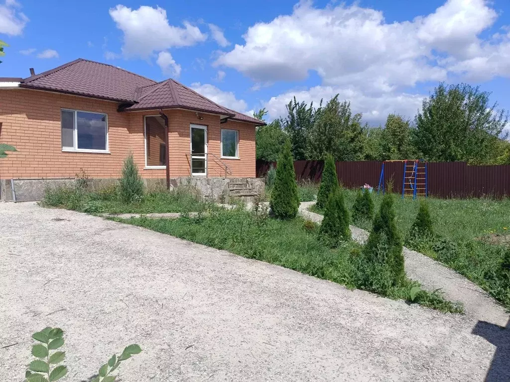 Дом в Белгородская область, Белгородский район, Тавровское с/пос, с. ... - Фото 1