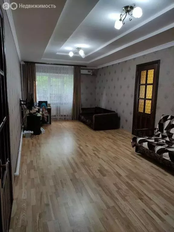 Дом в Горячий Ключ, улица Космонавтов (262.8 м) - Фото 1