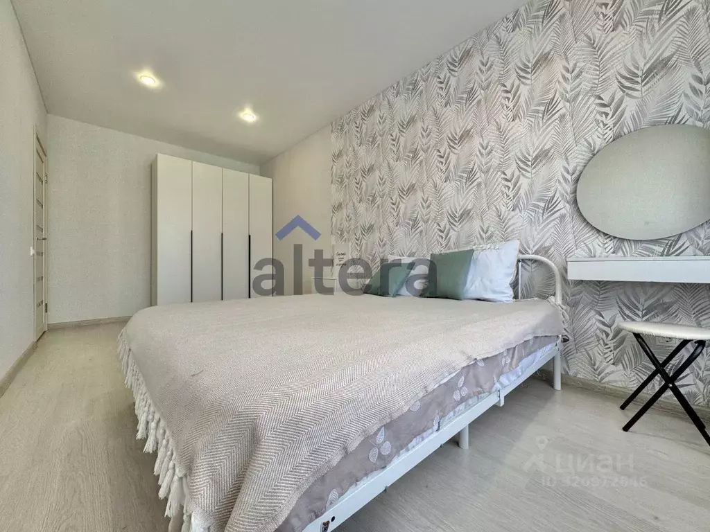 2-к кв. Татарстан, Казань ул. Рауиса Гареева, 105Б (55.0 м) - Фото 0