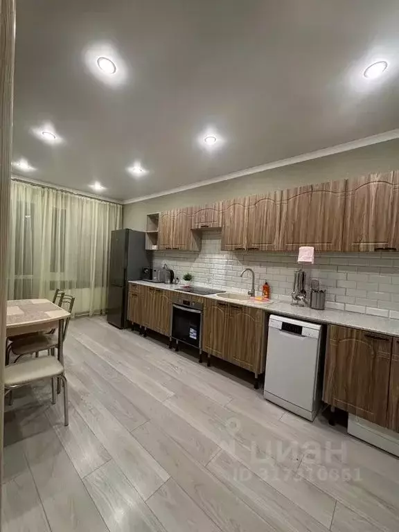 2-к кв. Татарстан, Казань ул. Аметьевская магистраль, 16к1 (65.0 м) - Фото 0