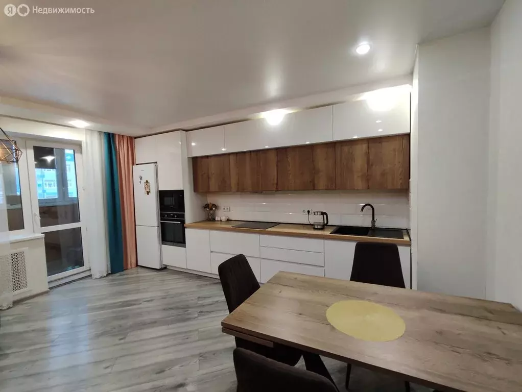 2-комнатная квартира: Оренбург, улица Поляничко, 3/1 (76.1 м) - Фото 1