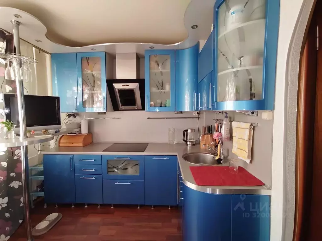 3-к кв. Санкт-Петербург ул. Репищева, 21К2 (71.4 м) - Фото 0