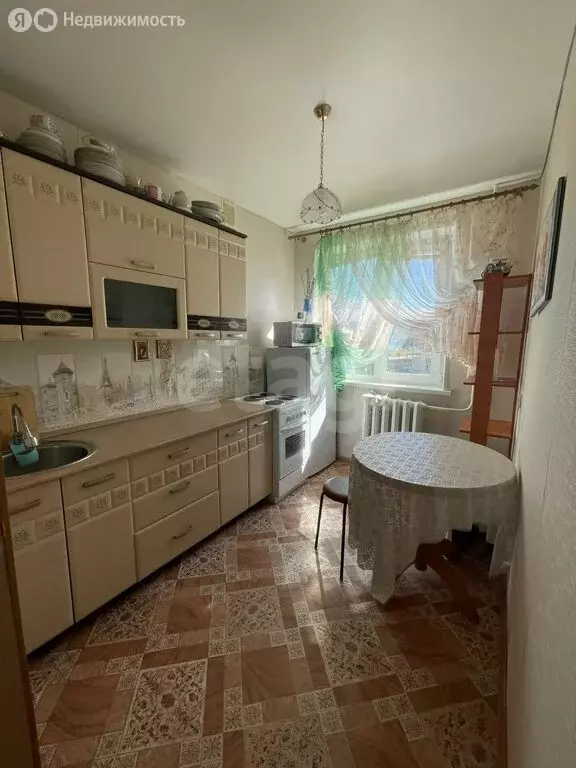 2-комнатная квартира: Тобольск, 7-й микрорайон, 19 (43.9 м) - Фото 1