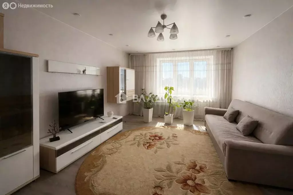 2-комнатная квартира: Благовещенск, Тополиная улица, 82 (66 м) - Фото 1