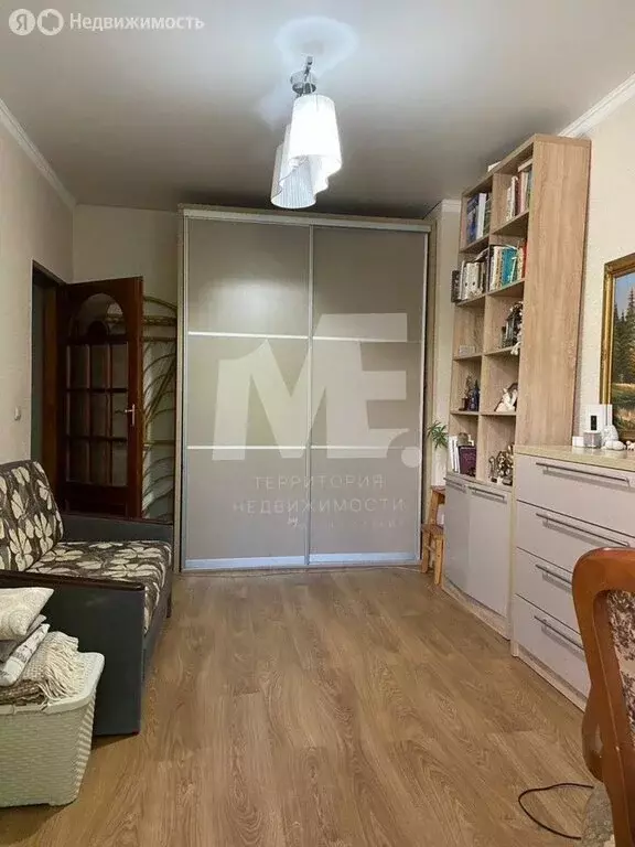 3-комнатная квартира: Калининград, Каменная улица, 19 (90 м) - Фото 0