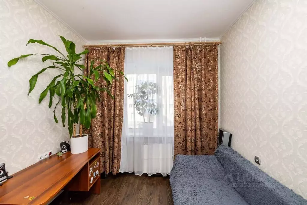 3-к кв. Ханты-Мансийский АО, Сургут ул. 30 лет Победы, 62 (64.4 м) - Фото 1