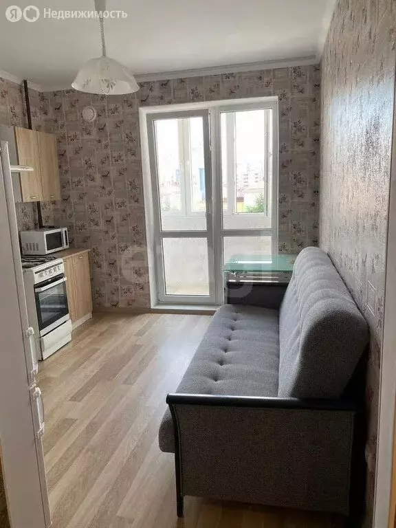 1-комнатная квартира: Калининград, улица Виктора Денисова, 22 (42.5 м) - Фото 1