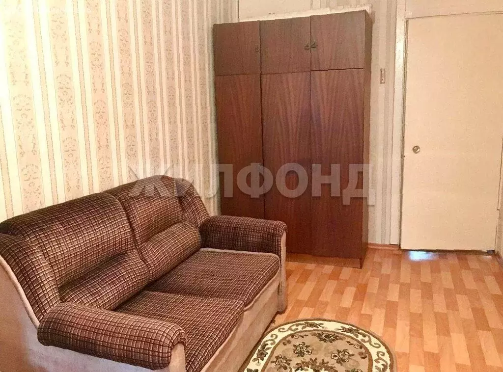 3-комнатная квартира: Бердск, Лунная улица, 17 (56.4 м) - Фото 1