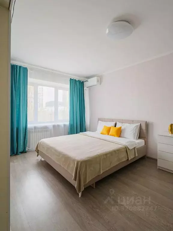 1-к кв. Свердловская область, Екатеринбург ул. Московская, 75 (36.0 м) - Фото 1