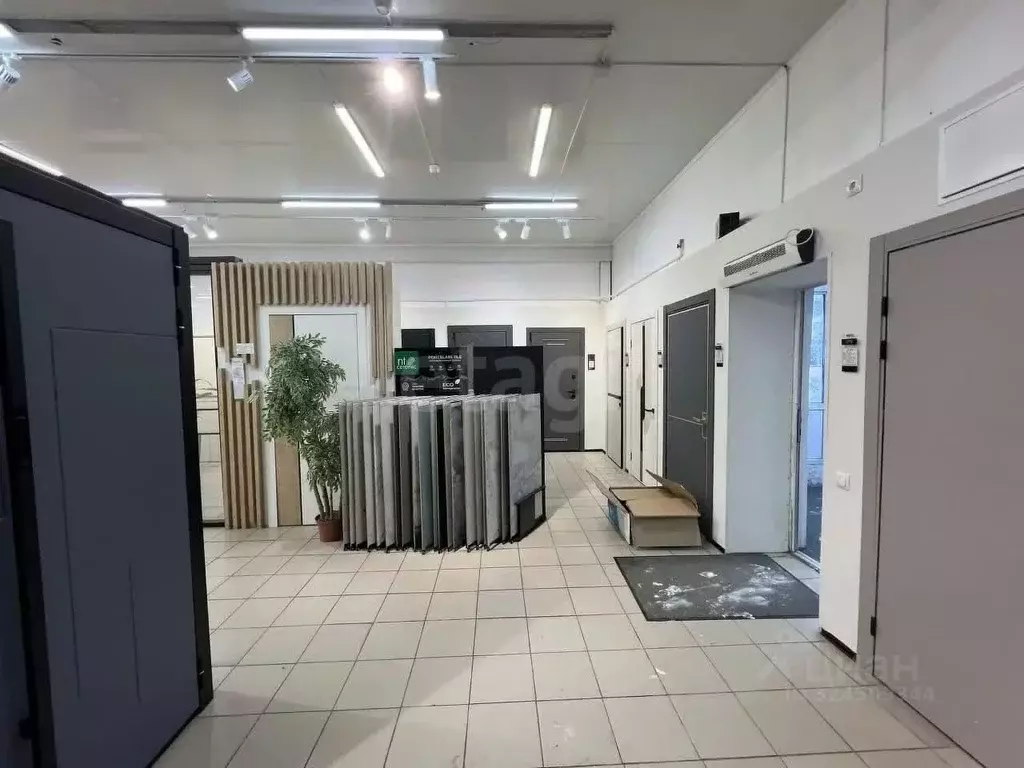 Помещение свободного назначения в Ямало-Ненецкий АО, Новый Уренгой ... - Фото 1