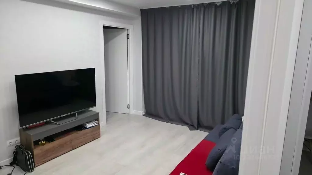 2-к кв. Ленинградская область, Кингисепп Октябрьская ул., 8 (42.0 м) - Фото 1