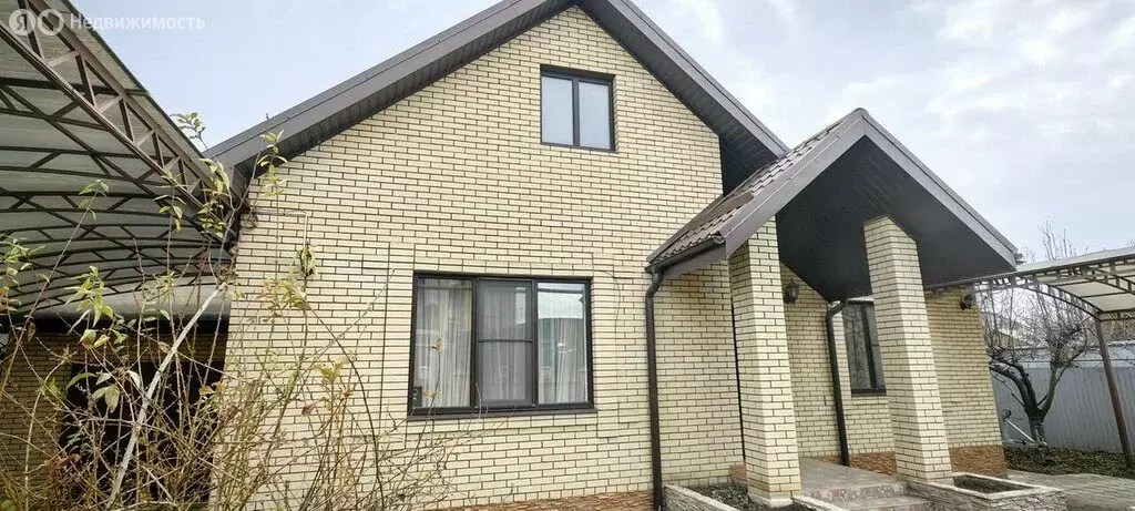 Дом в станица Новотитаровская, улица 8 Марта (118 м) - Фото 1