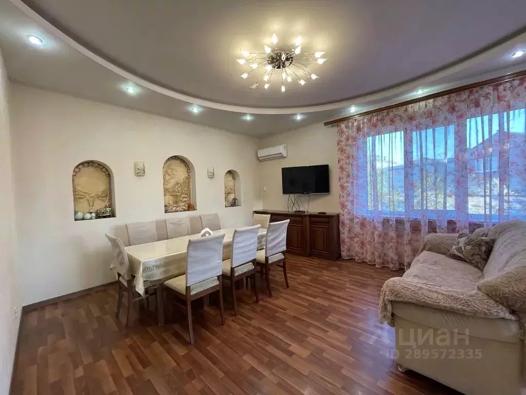 Дом в Ставропольский край, Ессентуки Ударный пер., 27 (160 м) - Фото 0