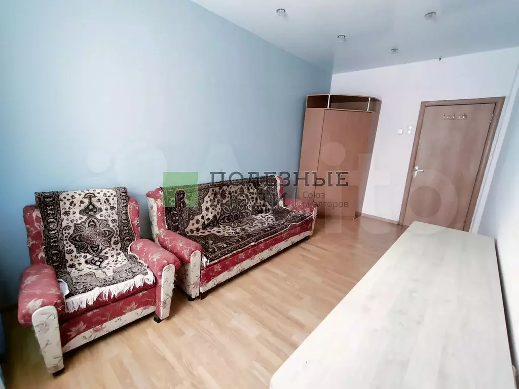 Комната 18 м в 3-к., 2/5 эт. - Фото 1