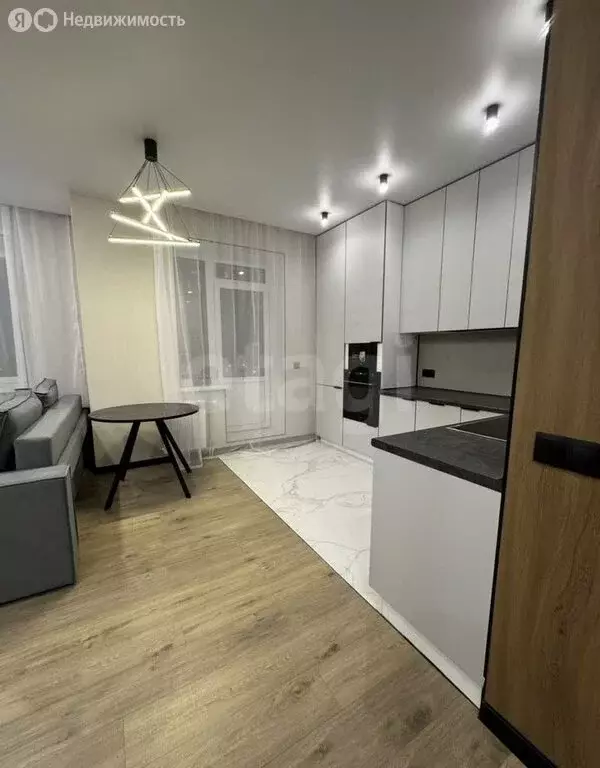 2-комнатная квартира: Омск, улица А.Н. Кабанова, 2 (42.2 м) - Фото 2