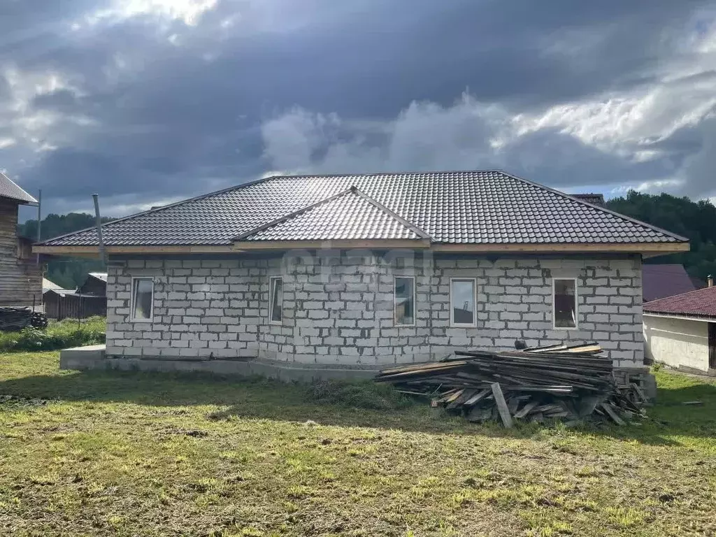 Дом в Алтай, Горно-Алтайск ул. Кандаракова, 15 (174 м) - Фото 1