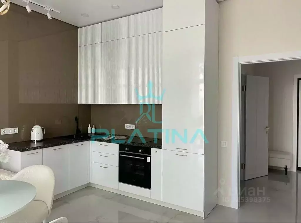 2-к кв. Татарстан, Казань ул. Сибгата Хакима, 51 (52.0 м) - Фото 1