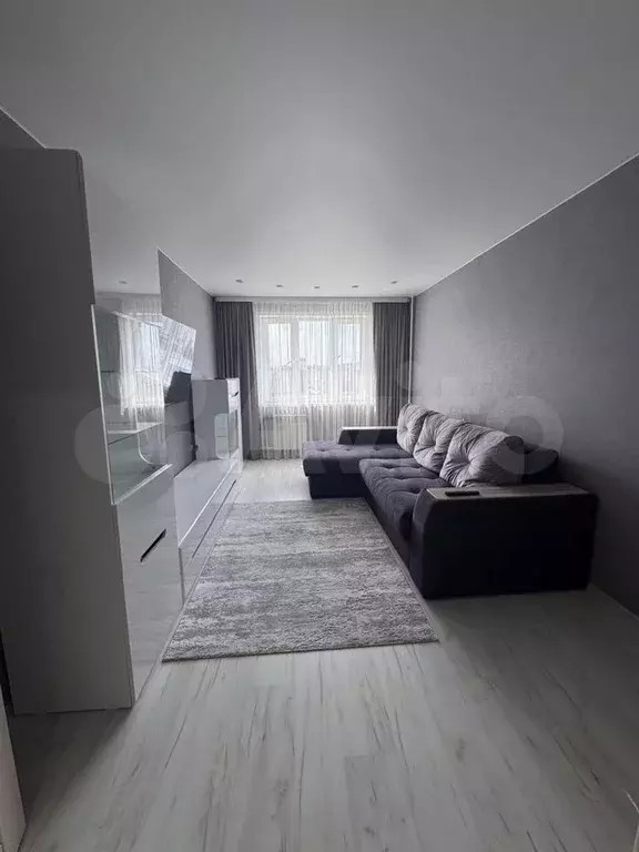 1-к. квартира, 50 м, 8/9 эт. - Фото 0
