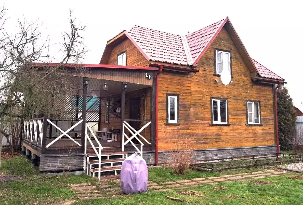 Дом в Ленинградская область, Кировское городское поселение, Беляевский ... - Фото 1