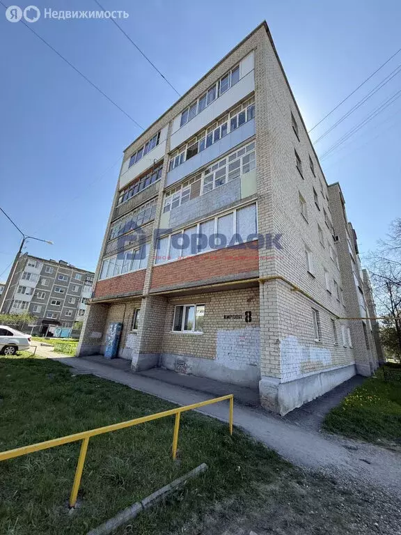 3-комнатная квартира: Каменск-Уральский, улица Кирова, 8 (61.7 м) - Фото 2