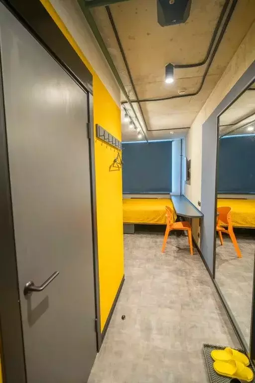 Комната Санкт-Петербург ул. Орджоникидзе, 44а - Фото 1