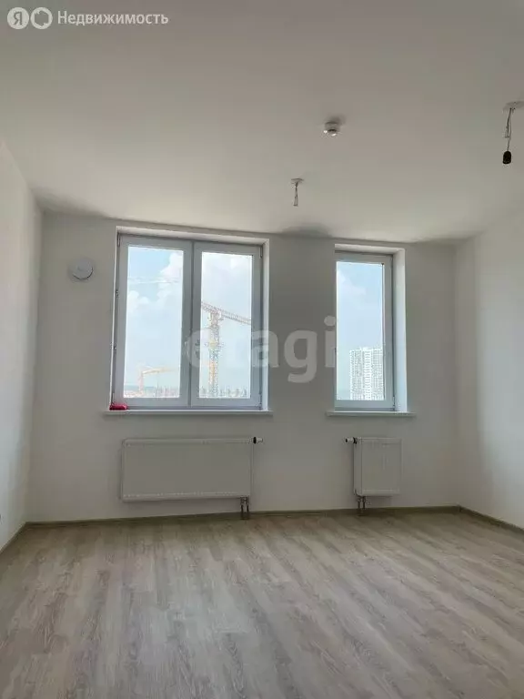 Квартира-студия: Екатеринбург, улица Академика Парина, 43/3 (23.9 м) - Фото 0