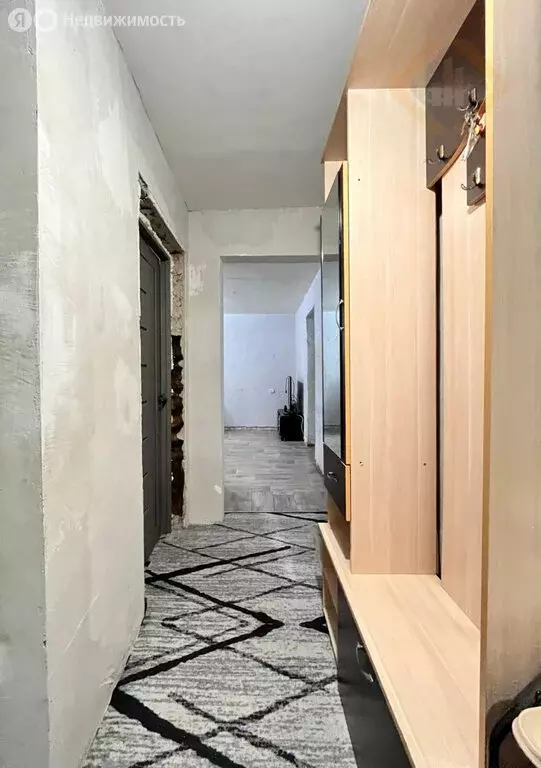 3-комнатная квартира: Находка, улица Арсеньева, 17 (59 м) - Фото 0