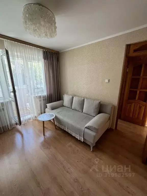 1-к кв. Самарская область, Тольятти ул. Голосова, 24 (30.3 м) - Фото 2