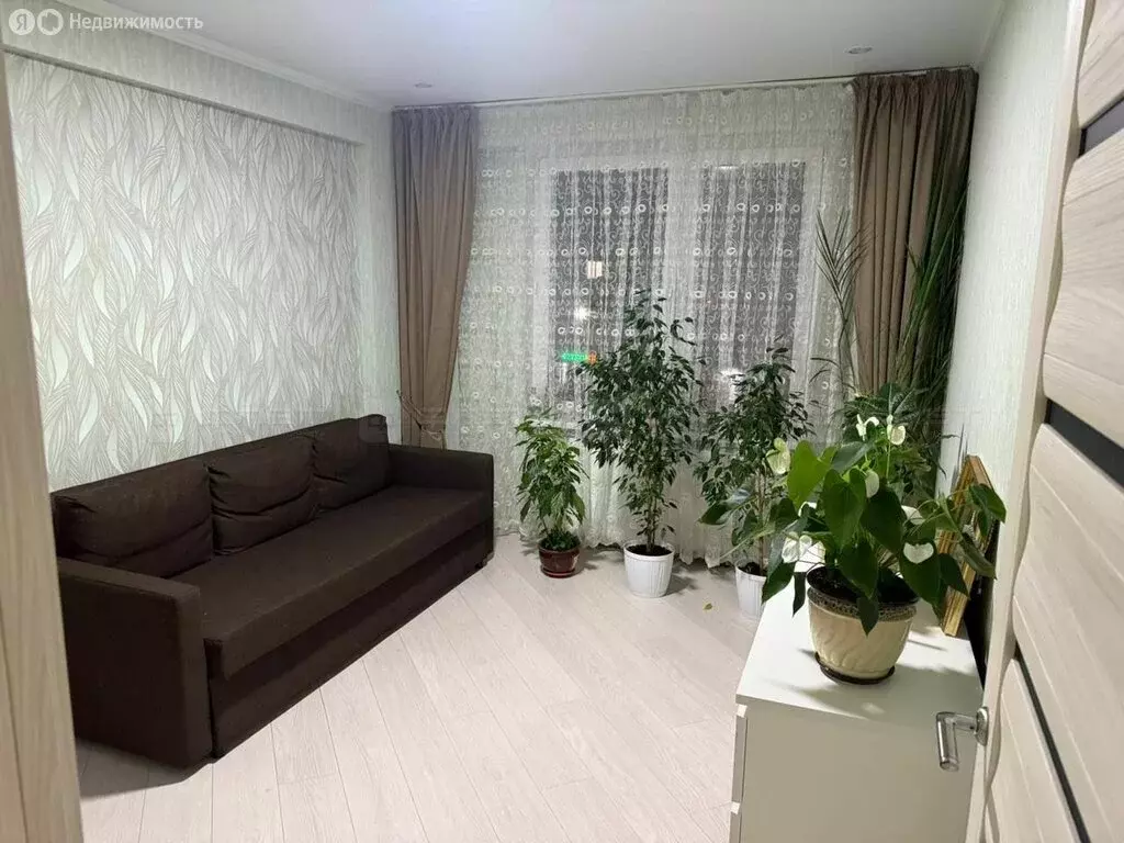 3-комнатная квартира: Казань, Тэцевская улица, 4Б (68.2 м) - Фото 1