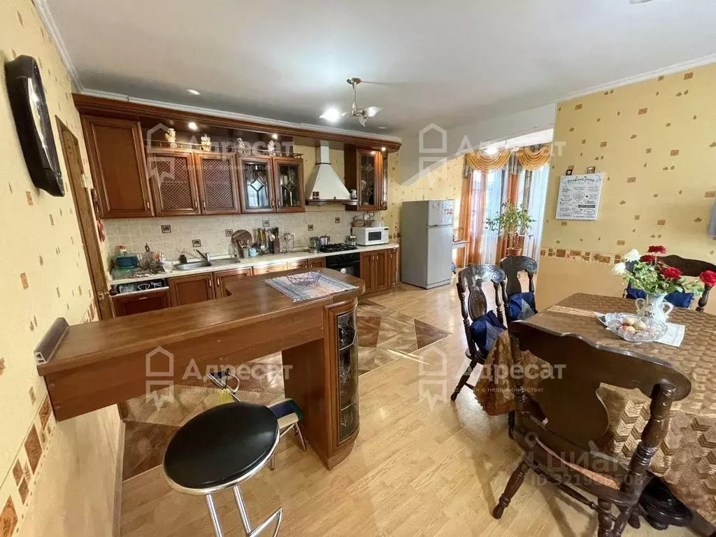 Дом в Волгоградская область, Волгоград пос. Латошинка, ул. Тополиная ... - Фото 1