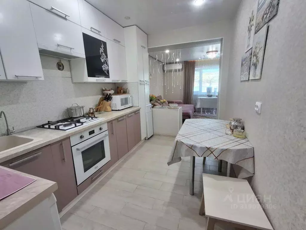 Квартира, 4 комнаты, 75 м - Фото 0