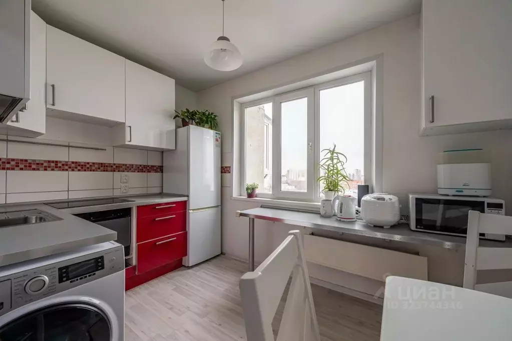 3-к кв. Свердловская область, Екатеринбург ул. Шейнкмана, 134 (71.5 м) - Фото 2