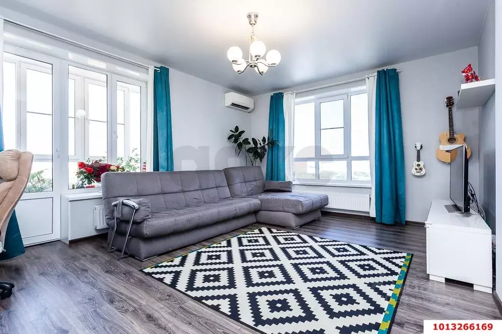 3-к кв. Краснодарский край, Краснодар Пашковский жилмассив, ул. ... - Фото 1